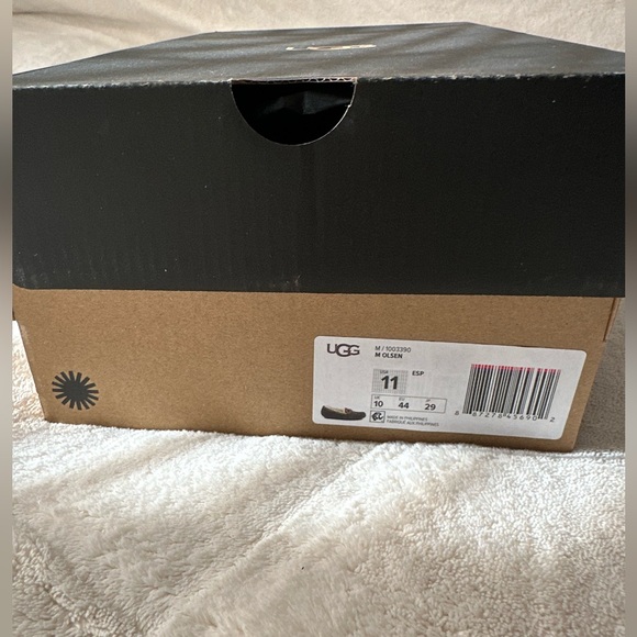 New UGG Olsen Brown Suede Moccasins with Plush Lining - Picture 6 of 8